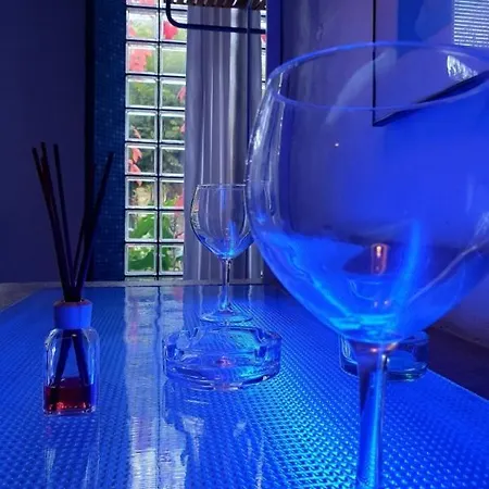 公寓 Zentral Club Electron- Jacuzzi. *