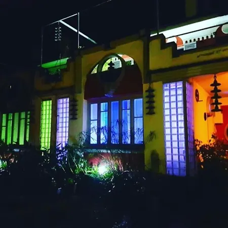 Zentral Club Electron- Jacuzzi. 贝尔蒙特·德米兰达