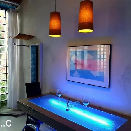 Zentral Club Electron- Jacuzzi. Бельмонте-де-Миранда