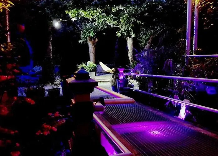 Apartament Zentral Club Electrón- Jacuzzi. Belmonte De Miranda